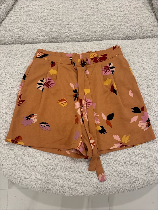 DR2 Pants - DR2 Floral Tie Waist Rust High Rise Shorts